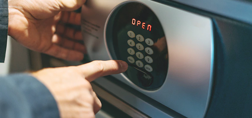 Cash Safe Openers in Santa Clarita, California